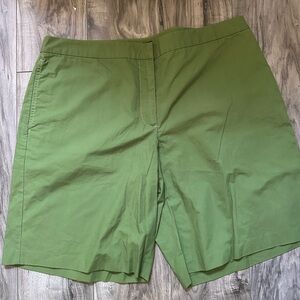 NWT J Crew Women's Lightweight Shorts 100% Cotton 10” Inseam Green Size 14